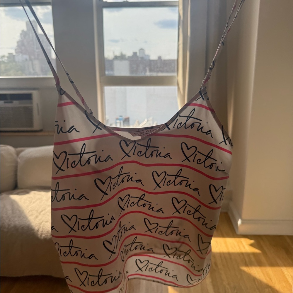 Victoria's Secret Pink and White Crop Top